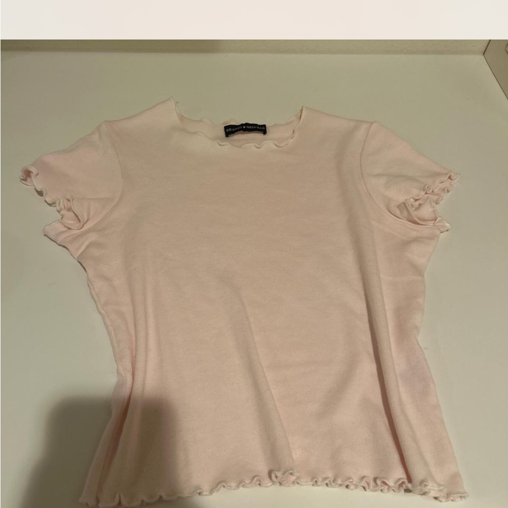 brandy melville scallop edge baby pink tee